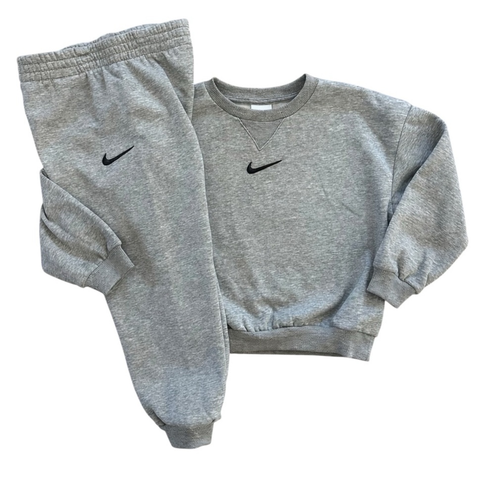 Nike Heather Gray Crewneck Sweatshirt & Jogger Pants Size 6